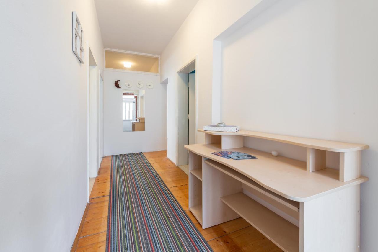 Apartment Lanare *